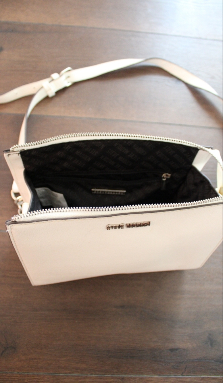 Steve Madden Cream Crossbody Bag - Picture 7 of 7